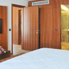 Ommer Hotel Kayseri сейф в номере