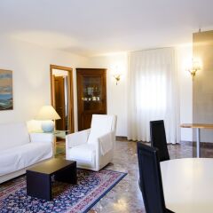 Отель Charming Venice Apartments Италия, Венеция - отзывы, цены и фото номеров - забронировать отель Charming Venice Apartments онлайн комната для гостей