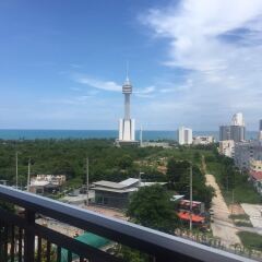 Отель Treetops Pattaya Condominium Паттайя балкон