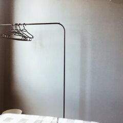 Отель Lucka Rooms - Sound of Silence B24.6 сейф в номере