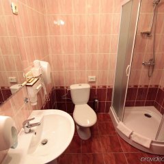 Гостиница «Reikartz Дворжец» Украина, Львов - отзывы, цены и фото номеров - забронировать гостиницу «Reikartz Дворжец» онлайн ванная