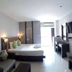 Отель April Suites Pattaya Паттайя комната для гостей фото 3