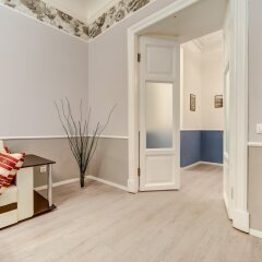 Апартаменты Zagorodnyij Prospekt 21-23 Apartments Санкт-Петербург сейф в номере
