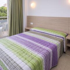 Отель Apartaments Solmar Испания, Бланес - отзывы, цены и фото номеров - забронировать отель Apartaments Solmar онлайн комната для гостей фото 5