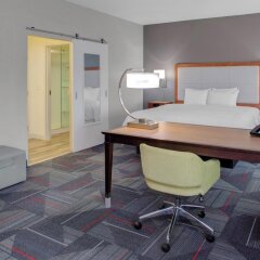 Отель Hampton Inn And Suites By Hilton Columbus Scioto Downs комната для гостей фото 4