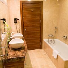 Отель Holiday Inn Istanbul Sisli спа