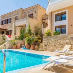 Отель MED Villa Christina Dafnes бассейн