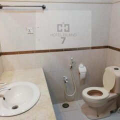 Hotel 7island in Karachi, Pakistan from 51$, photos, reviews - zenhotels.com bathroom