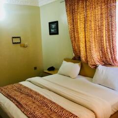 Mignonette Hotel & Suites комната для гостей фото 4