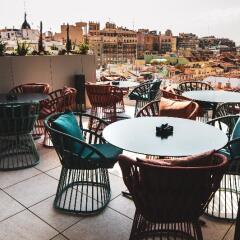 Отель Vp Plaza Espana Design Мадрид с домашними животными