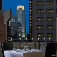 Отель The Kimpton Muse Hotel США, Нью-Йорк - отзывы, цены и фото номеров - забронировать отель The Kimpton Muse Hotel онлайн балкон