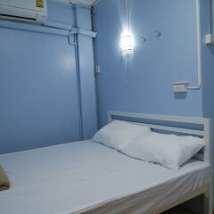 Red Lips Hostel Бангкок комната для гостей фото 5