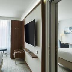 Отель Courtyard by Marriott Luton Airport комната для гостей фото 5