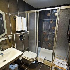 Senatus Suites Турция, Стамбул - 12 отзывов об отеле, цены и фото номеров - забронировать отель Senatus Suites онлайн ванная фото 2