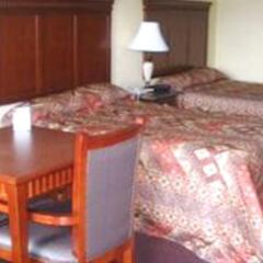 Отель Quarters Inn & Suites в номере