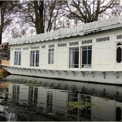 Отель Butt's Clermont Houseboats балкон