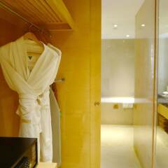 Отель Holiday Inn Chengdu Oriental Plaza сауна