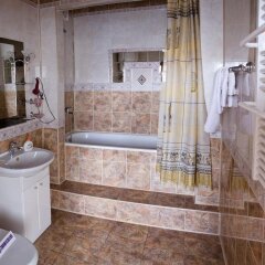 Гостиница Complex Uhnovych Украина, Тернополь - отзывы, цены и фото номеров - забронировать гостиницу Complex Uhnovych онлайн ванная