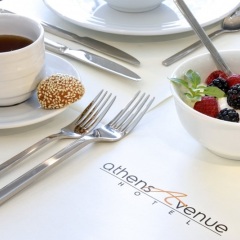Athens Avenue Hotel в номере