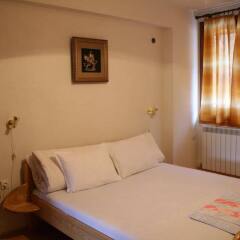Отель Dinko Motel Болгария, Сандански - отзывы, цены и фото номеров - забронировать отель Dinko Motel онлайн комната для гостей
