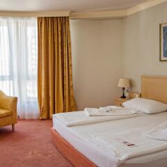 Отель Maison Hotel Болгария, София - 2 отзыва об отеле, цены и фото номеров - забронировать отель Maison Hotel онлайн комната для гостей фото 5