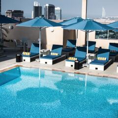Pullman Dubai Jumeirah Lakes Towers - Hotel and Residence бассейн фото 3