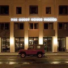 Отель The Guesthouse Vienna Австрия, Вена - отзывы, цены и фото номеров - забронировать отель The Guesthouse Vienna онлайн спортивное сооружение