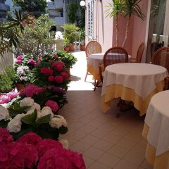 Hotel Trevi Riccione балкон