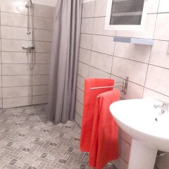 House With 2 Bedrooms in Sainte-rose, With Shared Pool, Enclosed Garden and Wifi - 3 km From the Beach in Sainte-Rose, France from 143$, photos, reviews - zenhotels.com bathroom