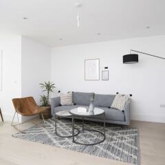 Отель Grand West End Suites by Sonder комната для гостей фото 5