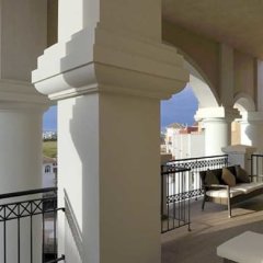Отель DoubleTree by Hilton La Torre Golf & Spa Resort Испания, Рольдан - отзывы, цены и фото номеров - забронировать отель DoubleTree by Hilton La Torre Golf & Spa Resort онлайн балкон