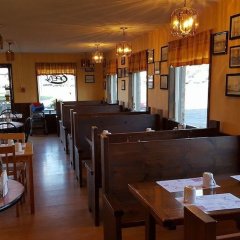 Bayview Inn in Bloomfield, Canada from 99$, photos, reviews - zenhotels.com meals