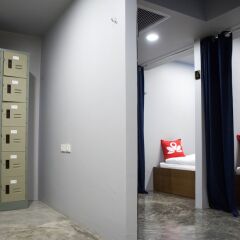 ZEN Hostel Ratchatewi сейф в номере