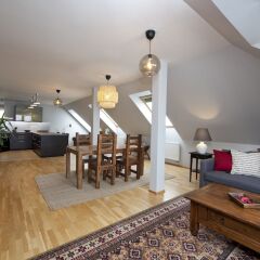 Апартаменты Spacious Treetop Apartment by easyBNB комната для гостей фото 5