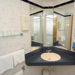 Отель Holiday Inn Express London Hammersmith ванная