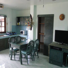 Отель Patong Sunbeach Mansion в номере фото 2