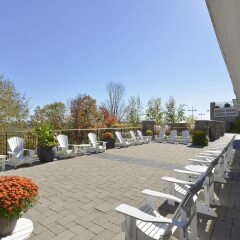 Отель JW Marriott The Rosseau Muskoka Resort парковка