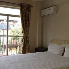Отель Sagarmatha Apartment Bed & Breakfast Непал, Лалитпур - отзывы, цены и фото номеров - забронировать отель Sagarmatha Apartment Bed & Breakfast онлайн комната для гостей фото 3