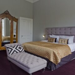Отель The Edinburgh Castle Suite Эдинбург комната для гостей фото 3