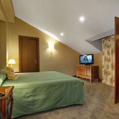 Ambasciatori Palace Hotel сейф в номере