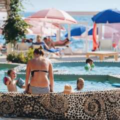 Отель Bougainville Bay Serviced Apartments Албания, Саранда - отзывы, цены и фото номеров - забронировать отель Bougainville Bay Serviced Apartments онлайн бассейн фото 2