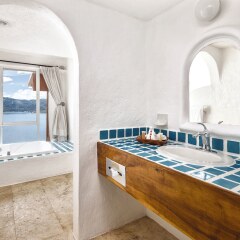 Отель WorldMark Zihuatanejo Мексика, Сиуатанехо - отзывы, цены и фото номеров - забронировать отель WorldMark Zihuatanejo онлайн ванная