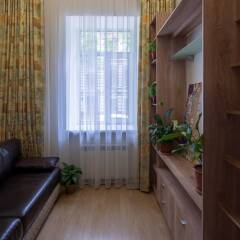 Гостиница Apart-Comfort on Maksimova 5 в Ярославле отзывы, цены и фото номеров - забронировать гостиницу Apart-Comfort on Maksimova 5 онлайн Ярославль комната для гостей фото 2