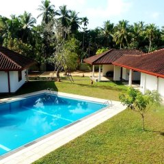 Отель Hasara Resort Шри-Ланка, Бентота - отзывы, цены и фото номеров - забронировать отель Hasara Resort онлайн бассейн фото 2