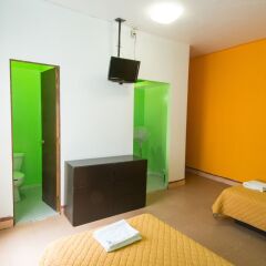 Отель Hostal Amigo Suites Мексика, Мехико - 3 отзыва об отеле, цены и фото номеров - забронировать отель Hostal Amigo Suites онлайн удобства в номере фото 2