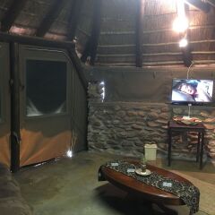 Отель Outeniquabosch Lodge интерьер отеля