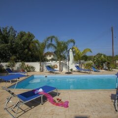 Отель Protaras St Raphael Villa бассейн фото 3