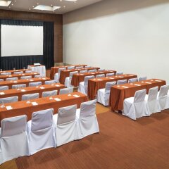 Отель Real Inn Guadalajara Expo