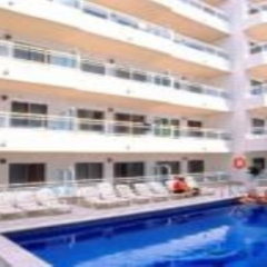 Отель Ok Hotel Beach Испания, Ивиса - отзывы, цены и фото номеров - забронировать отель Ok Hotel Beach онлайн бассейн
