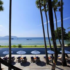 Отель The Naka Phuket фитнесс-зал фото 3